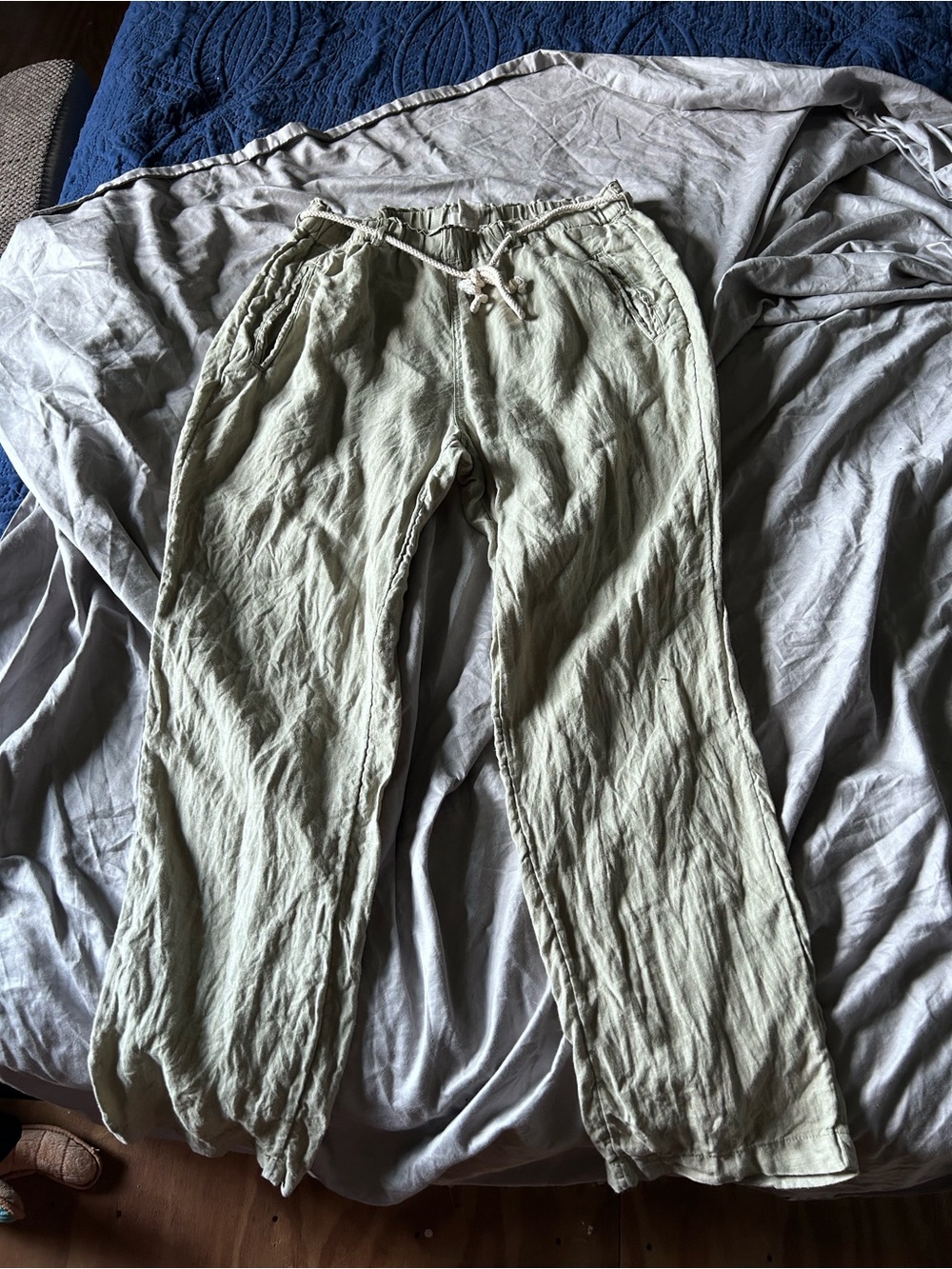 C&C California Drawstring Linen-Blend Pants — Sage